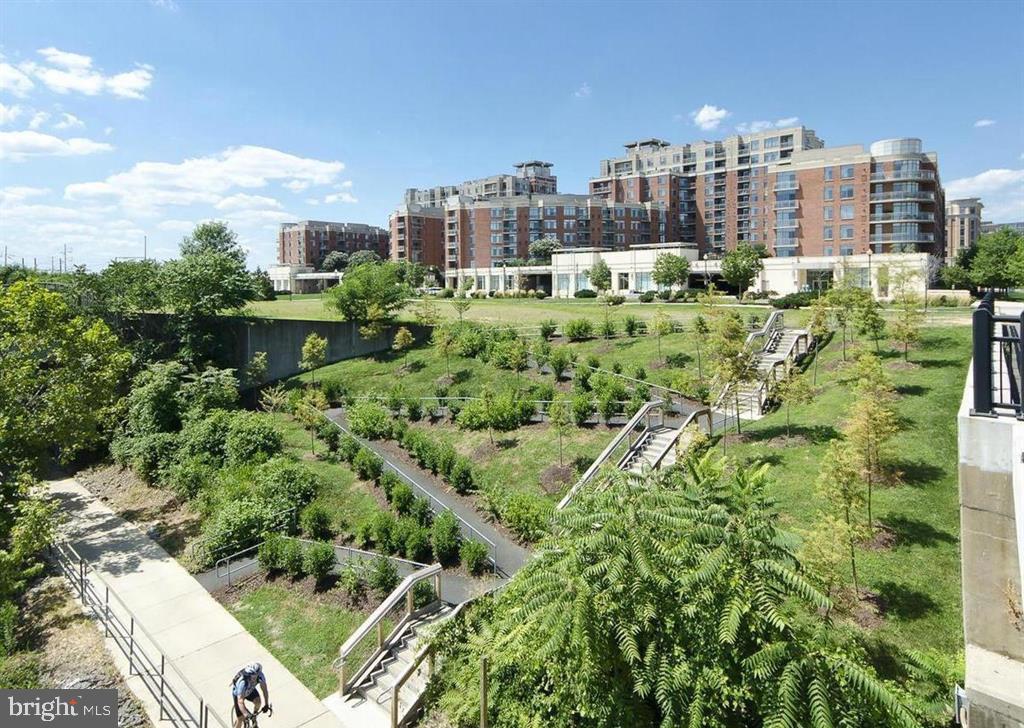 3650 S GLEBE ROAD 749