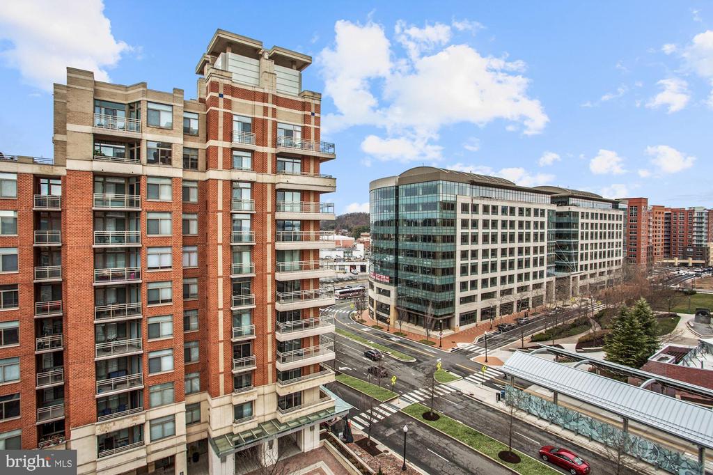 3650 S GLEBE ROAD 749