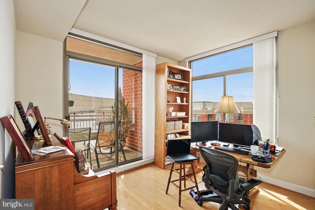 3650 S GLEBE ROAD 749