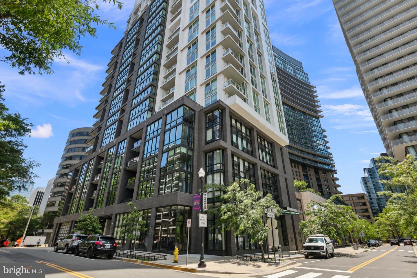 1781 N Pierce St #1003