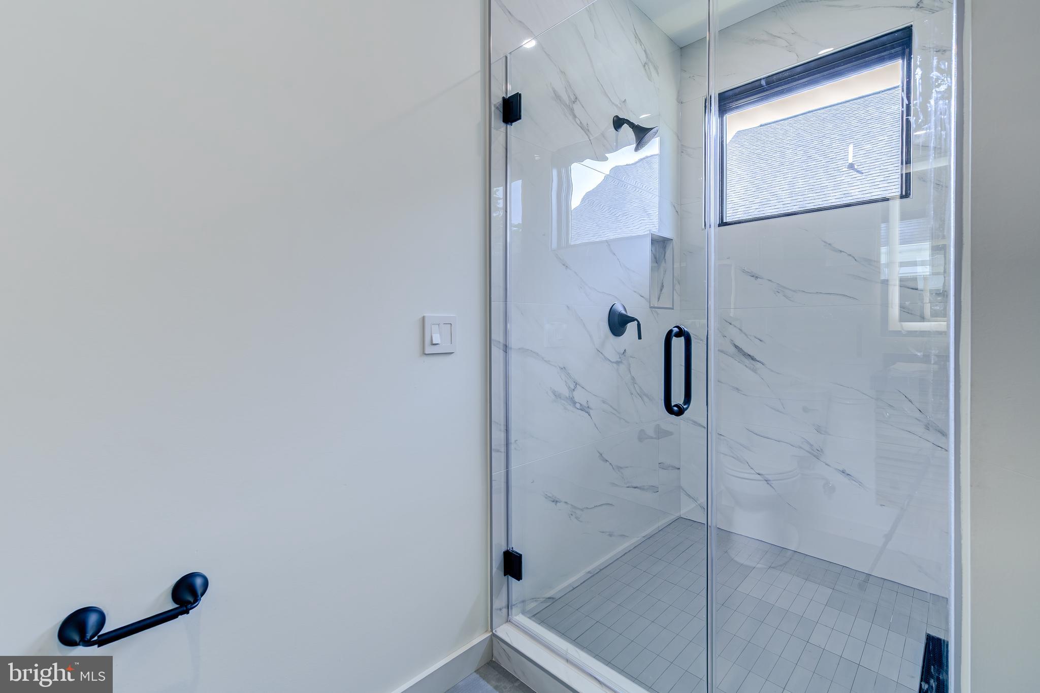 2017 N GREENBRIER STREET