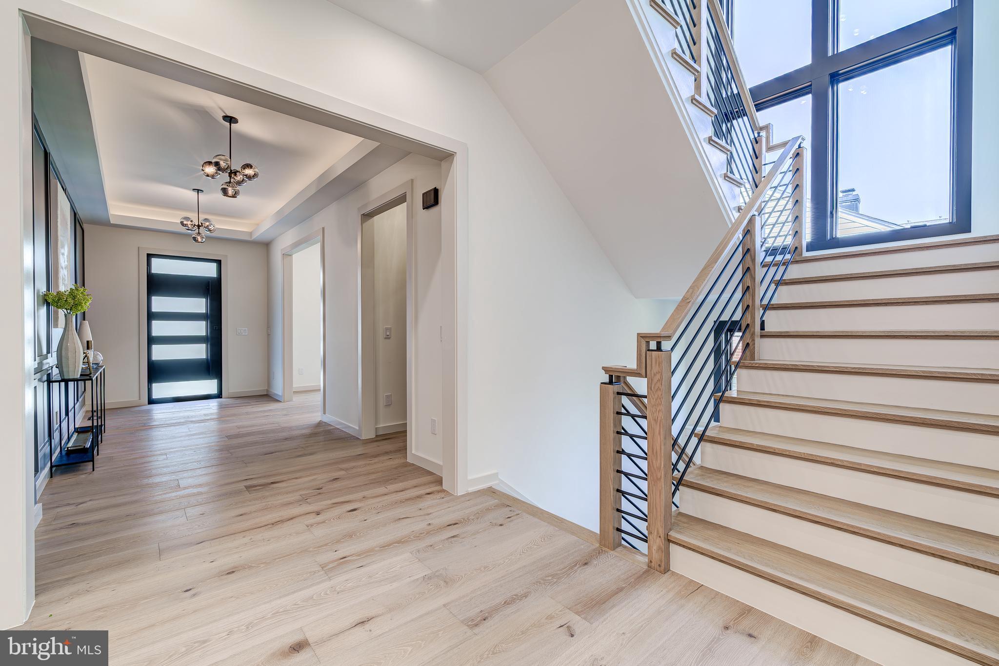 2017 N GREENBRIER STREET