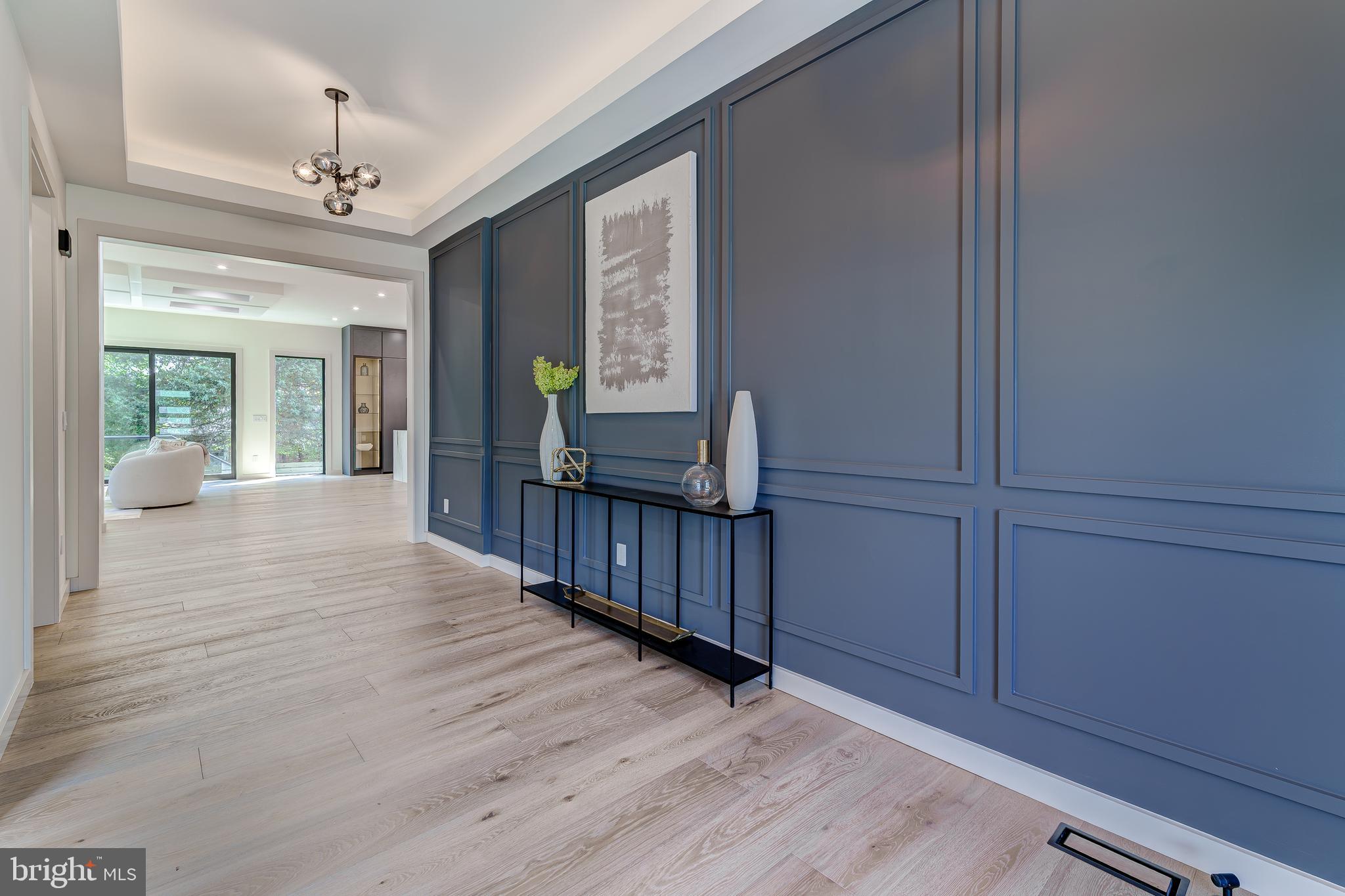 2017 N GREENBRIER STREET