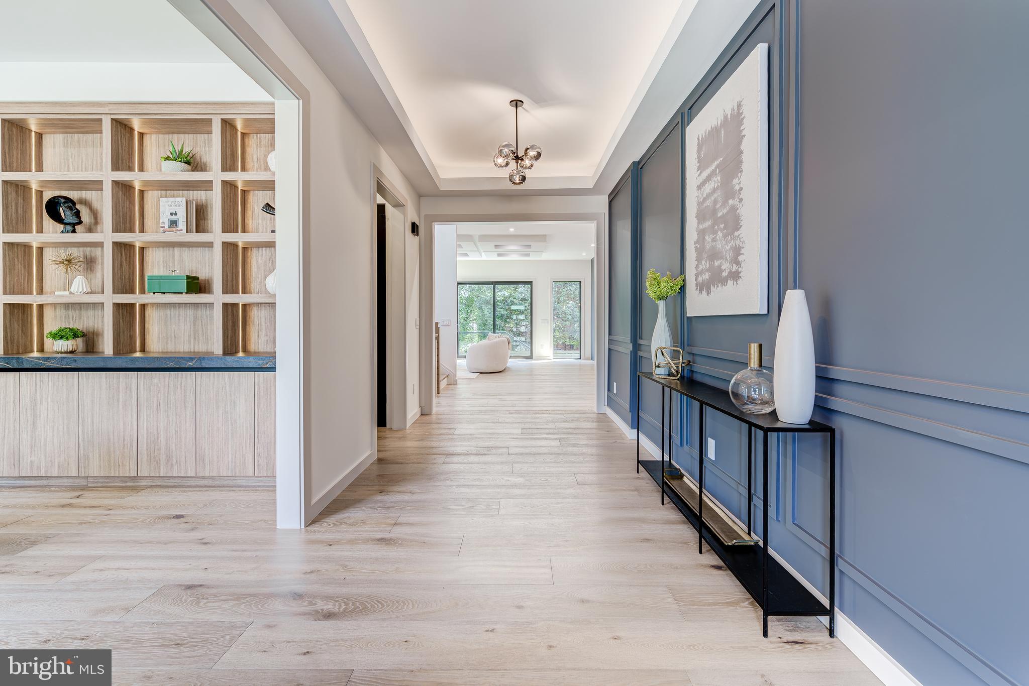 2017 N GREENBRIER STREET