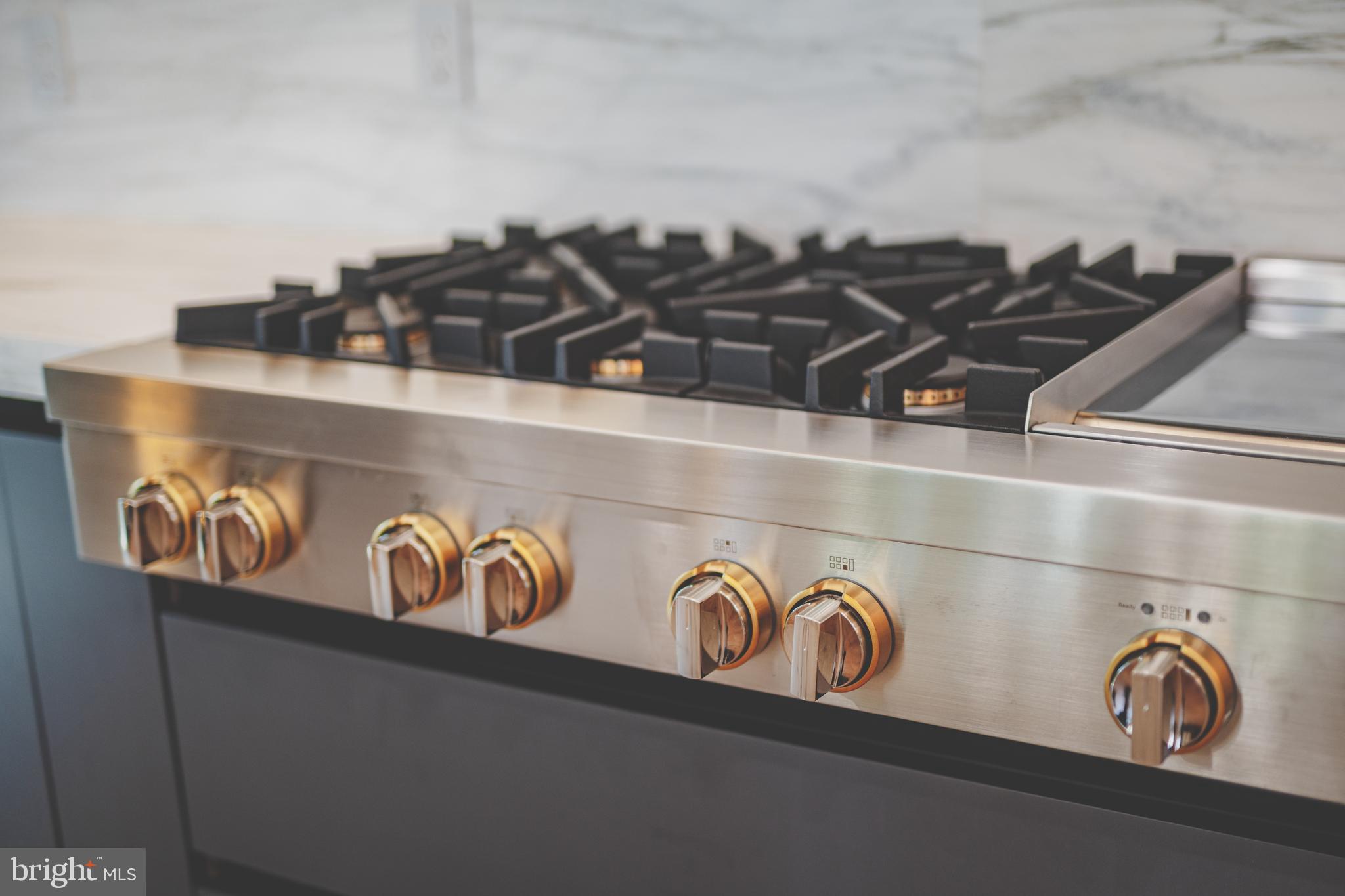 2017 N GREENBRIER STREET