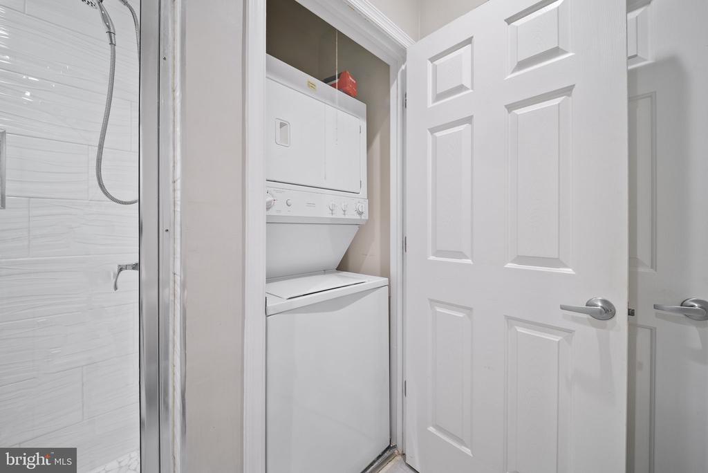801 S GREENBRIER STREET 304