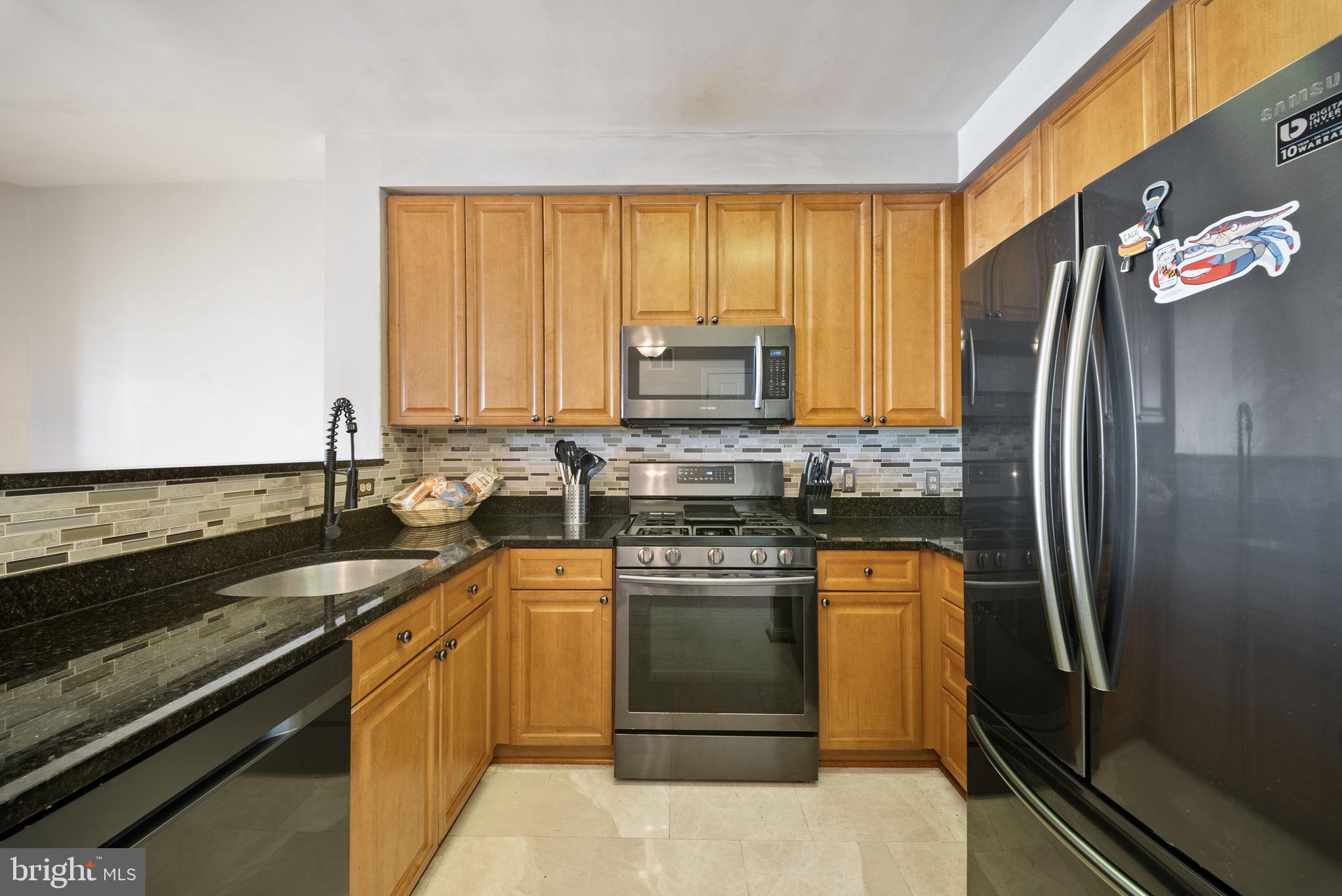 801 S GREENBRIER STREET 304