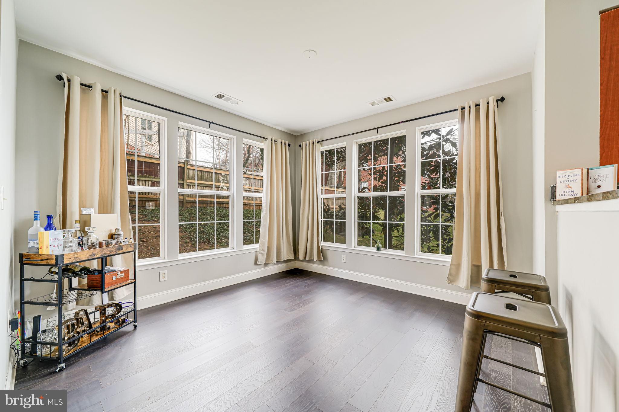 801 S GREENBRIER STREET 113