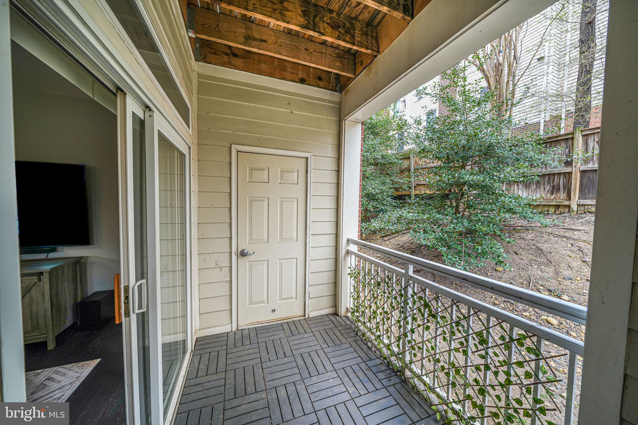 801 S GREENBRIER STREET 113