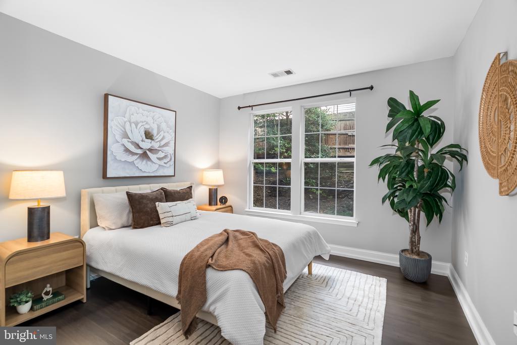 801 S GREENBRIER STREET 113