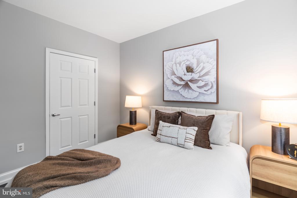 801 S GREENBRIER STREET 113
