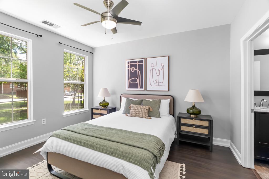 801 S GREENBRIER STREET 113
