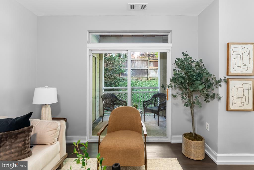 801 S GREENBRIER STREET 113
