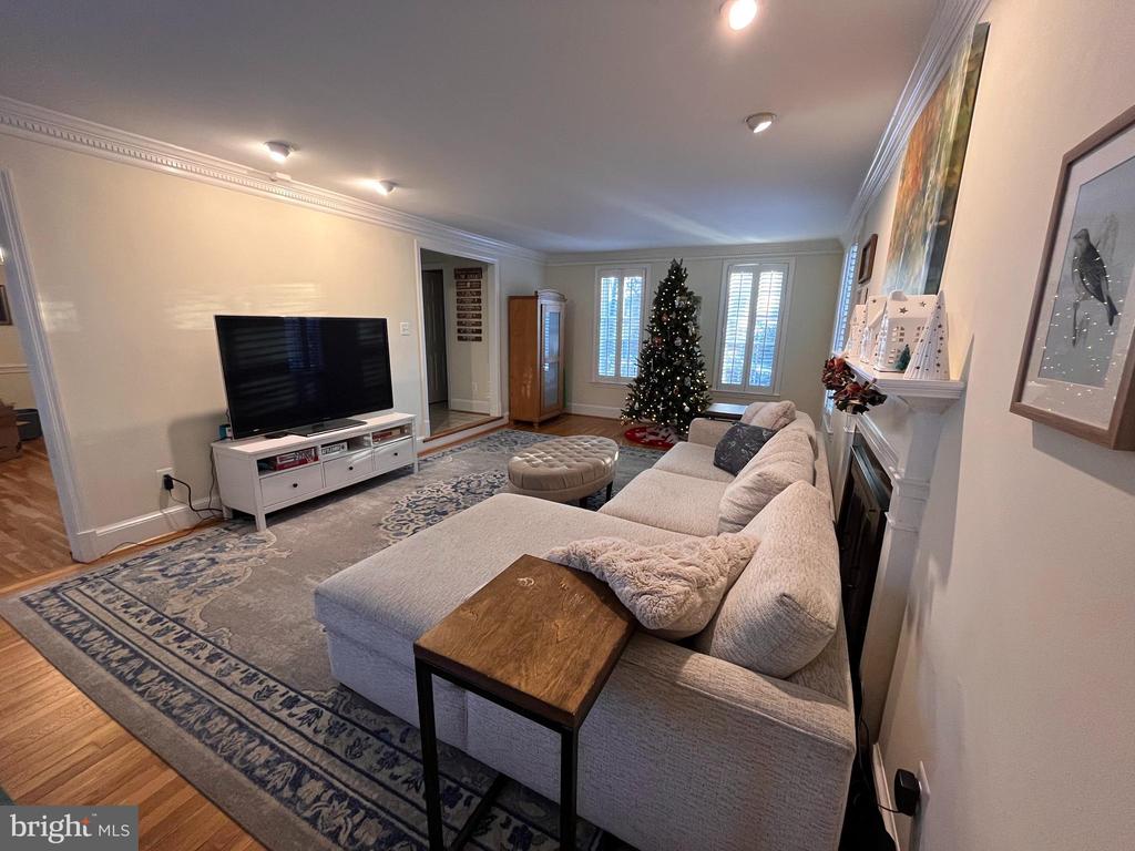 1317 19TH ROAD S