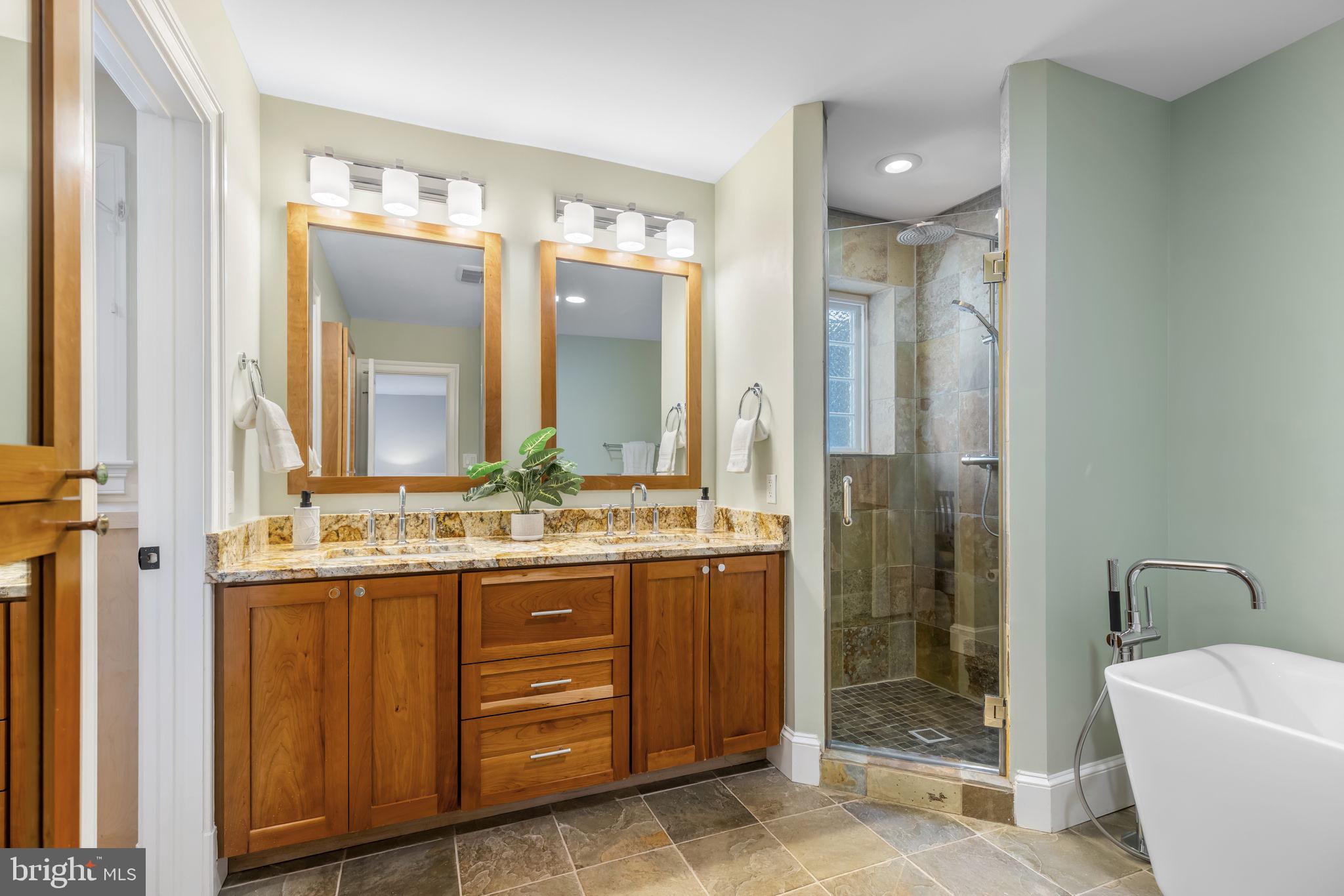 3101 N TORONTO STREET