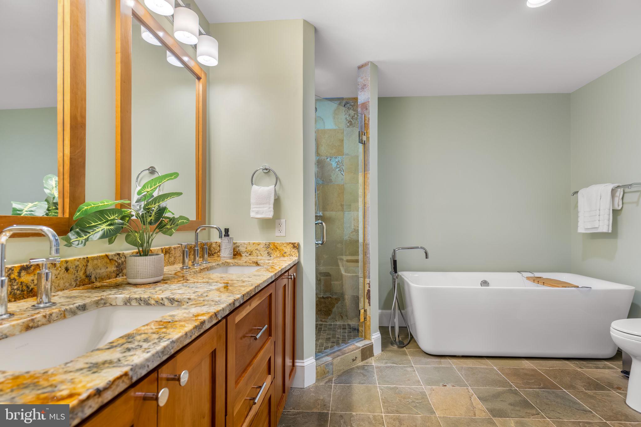 3101 N TORONTO STREET