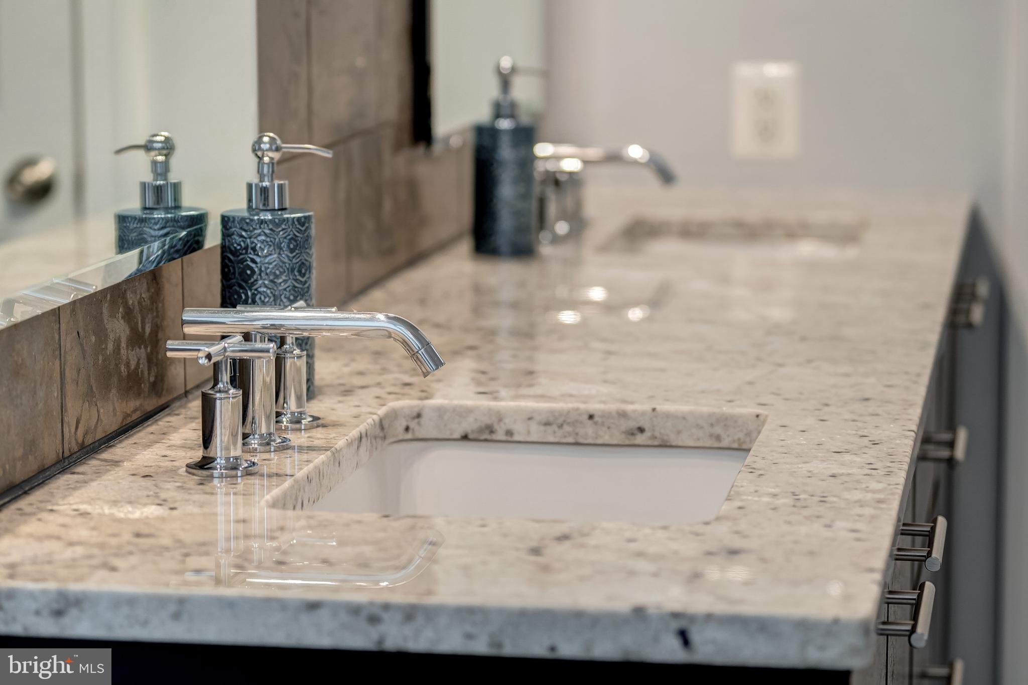 1500 N COLONIAL TERRACE