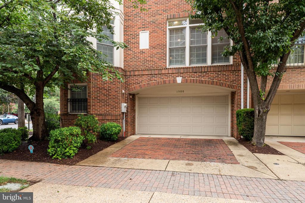 1500 N COLONIAL TERRACE