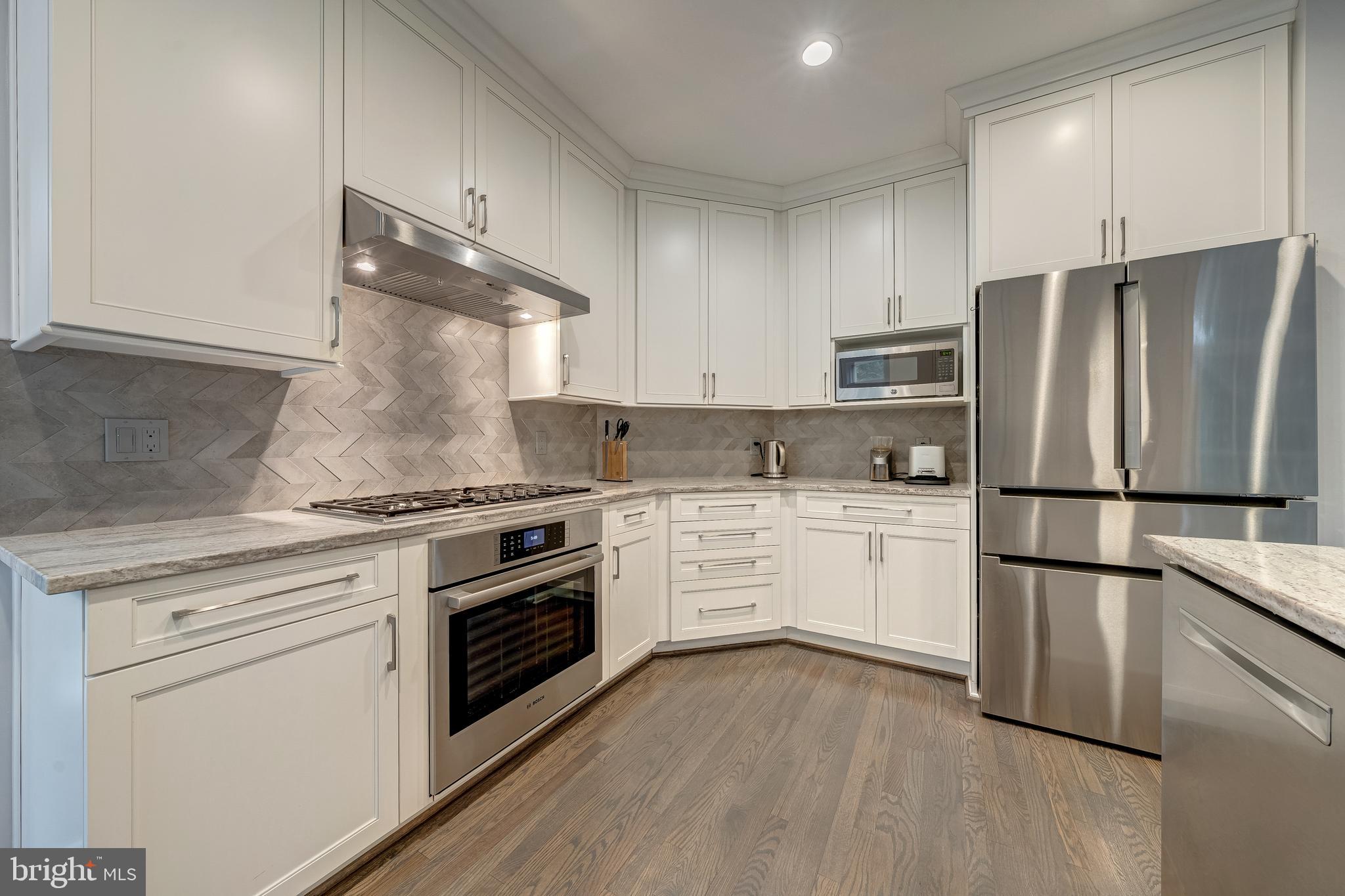 1500 N COLONIAL TERRACE