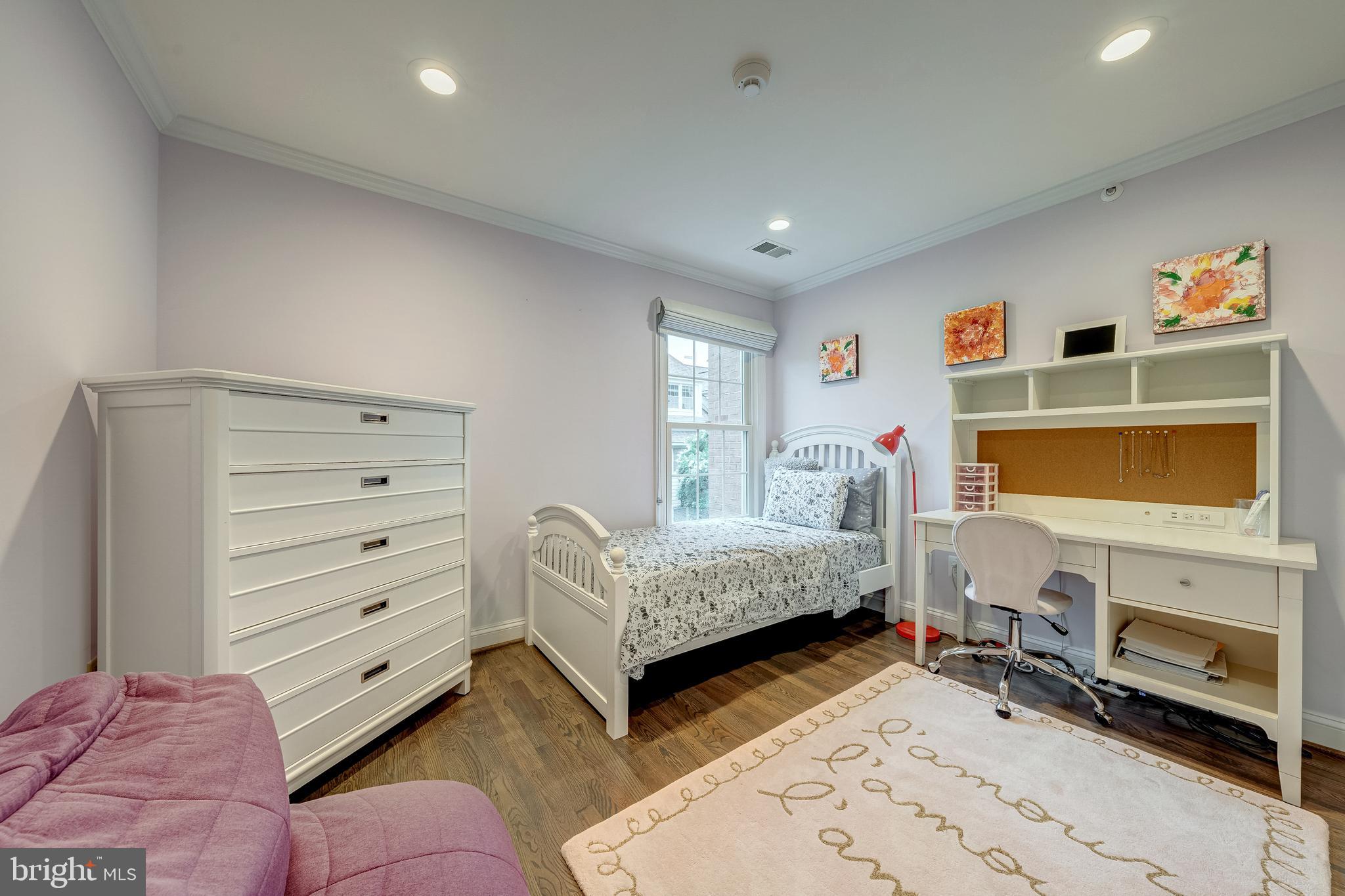 1500 N COLONIAL TERRACE