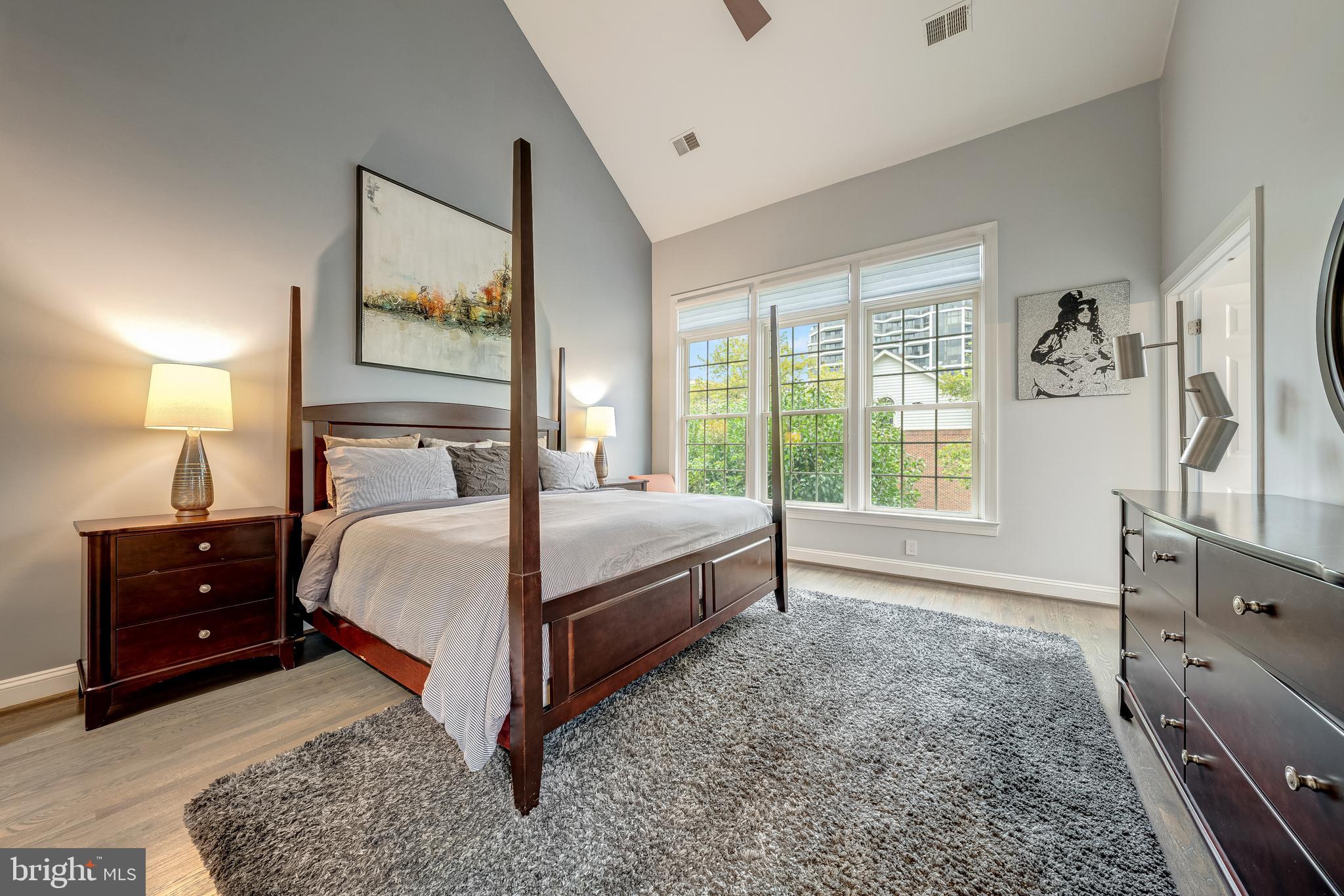 1500 N COLONIAL TERRACE