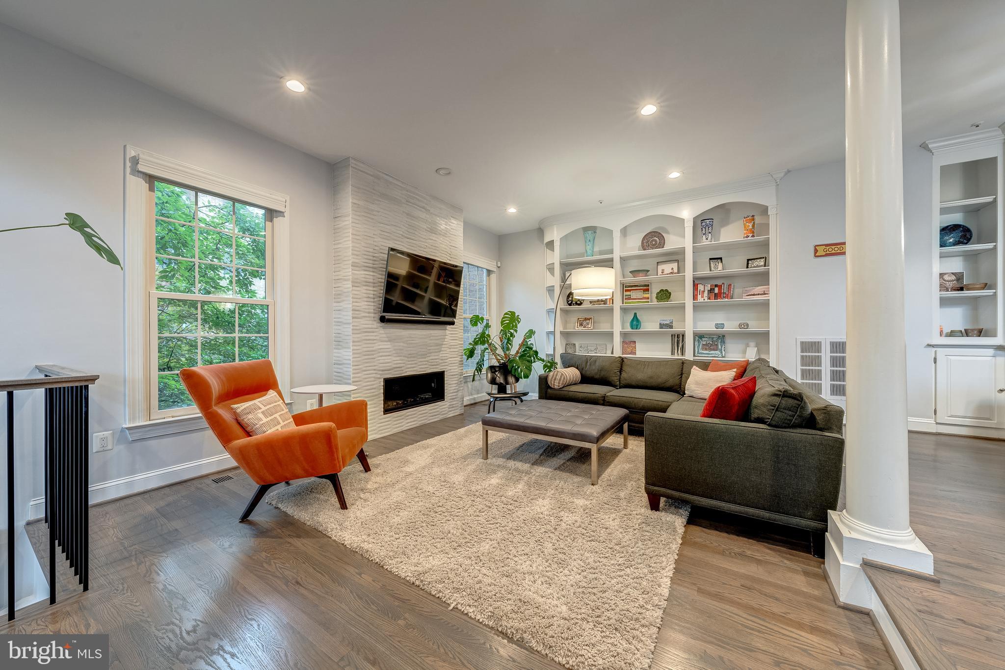 1500 N COLONIAL TERRACE