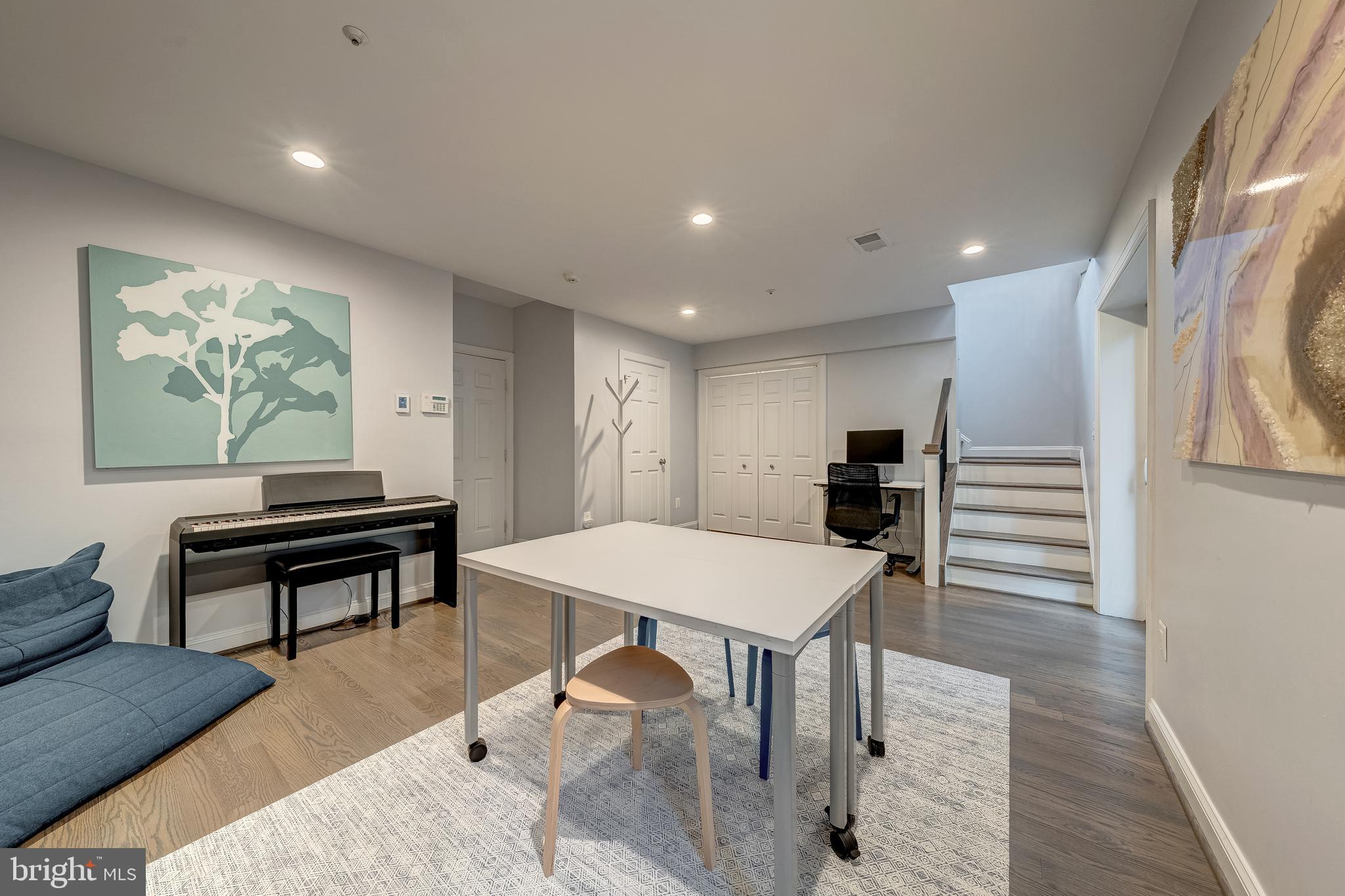 1500 N COLONIAL TERRACE