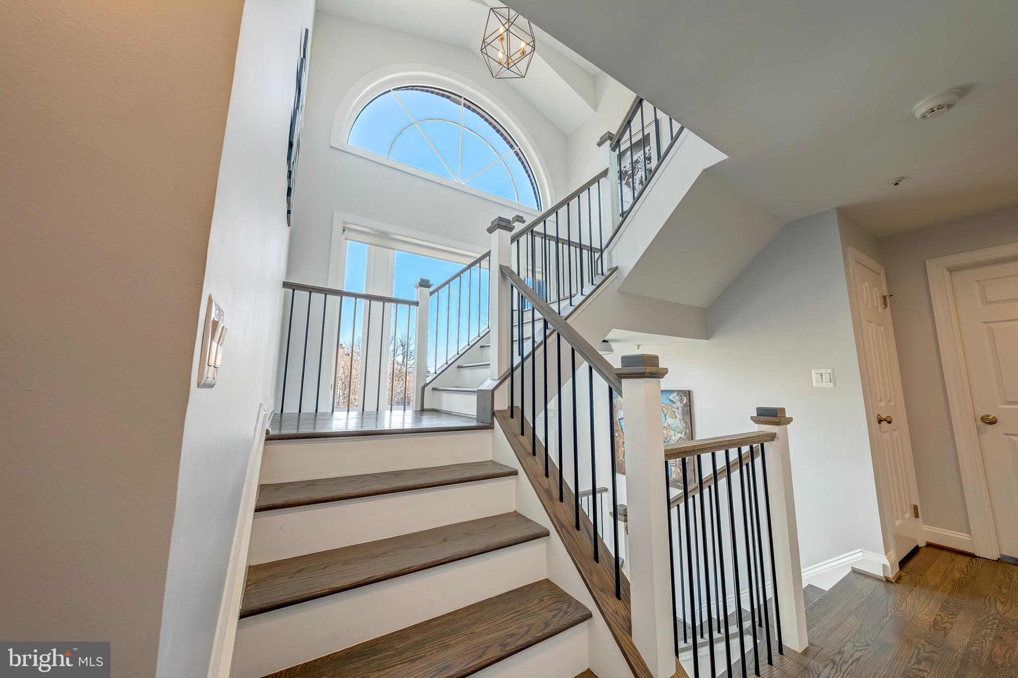 1500 N COLONIAL TERRACE