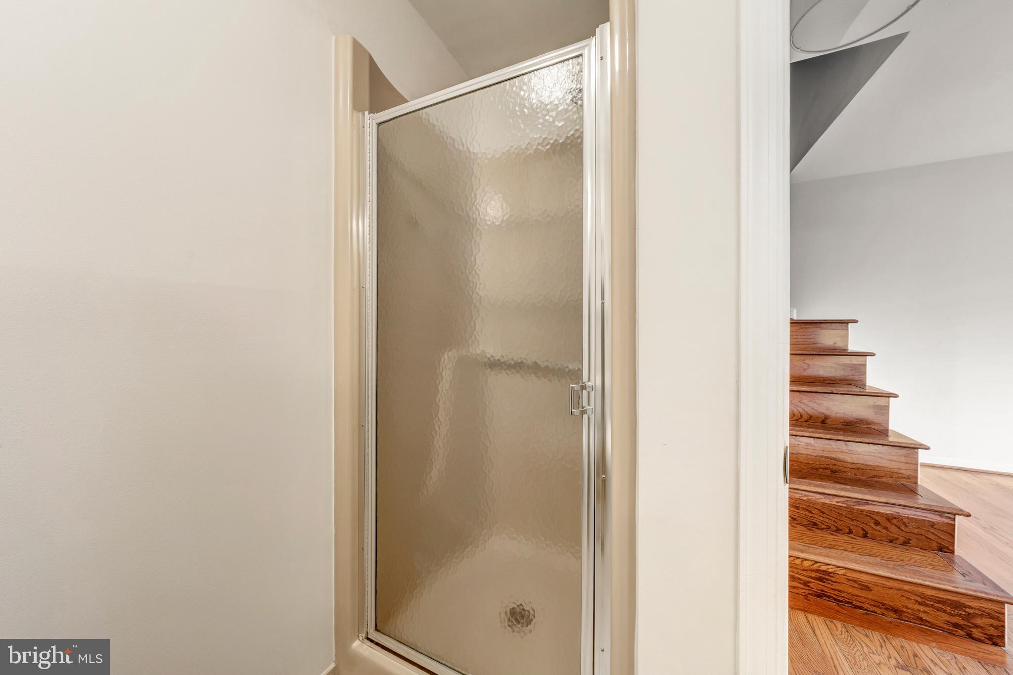 1103 N VERNON STREET