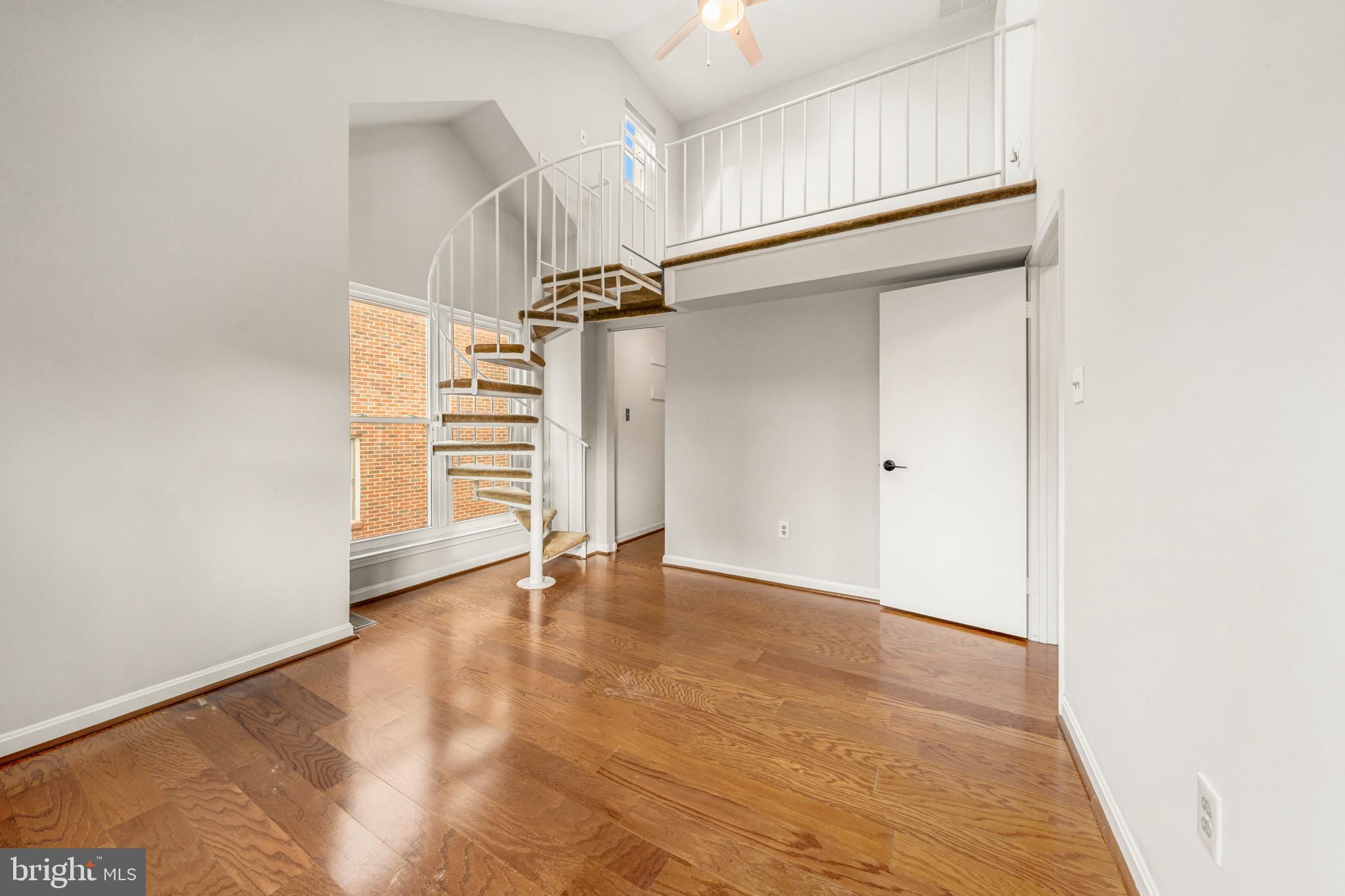 1103 N VERNON STREET