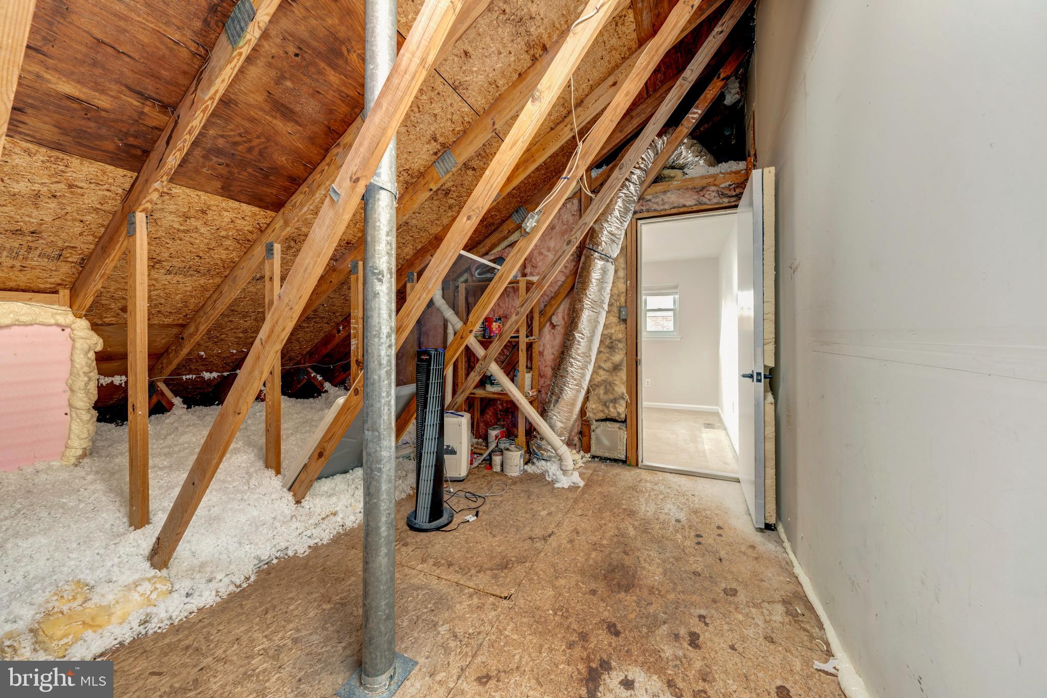 1103 N VERNON STREET