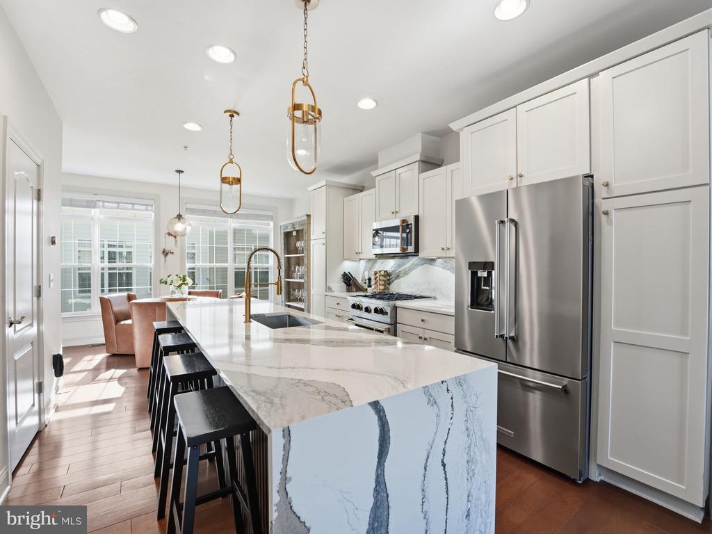 308 GEORGE MASON DRIVE N