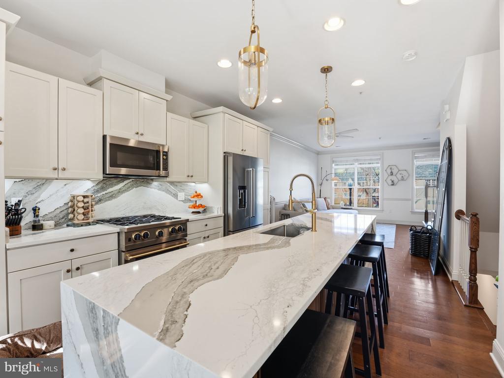 308 GEORGE MASON DRIVE N