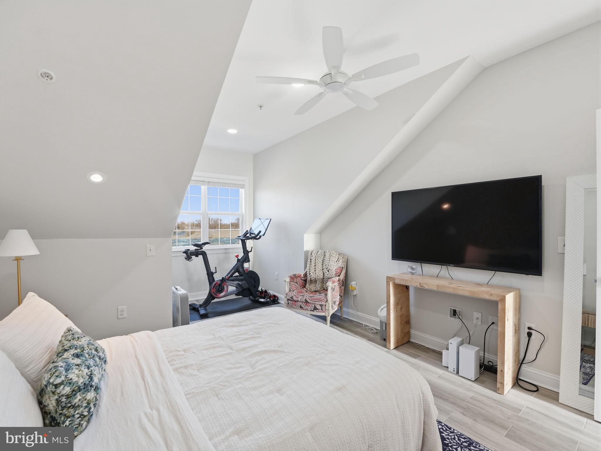 308 GEORGE MASON DRIVE N