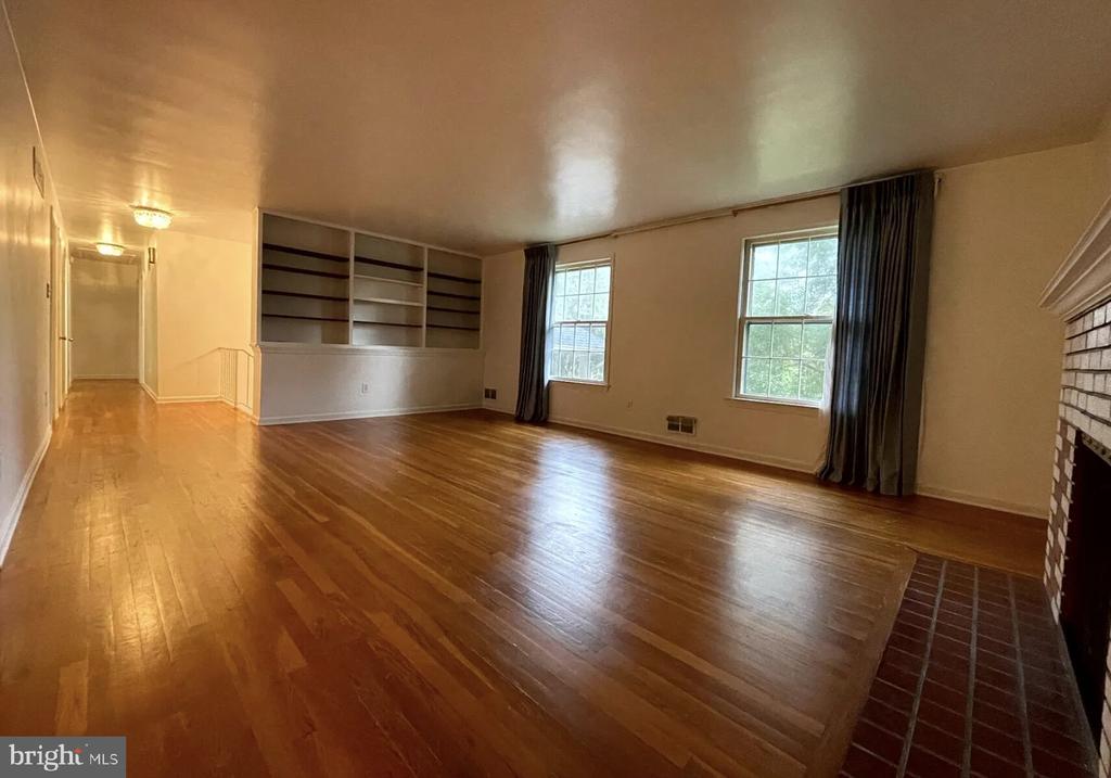 3637 38TH STREET N