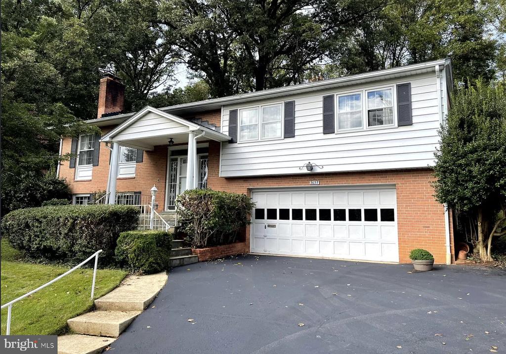 3637 38TH STREET N