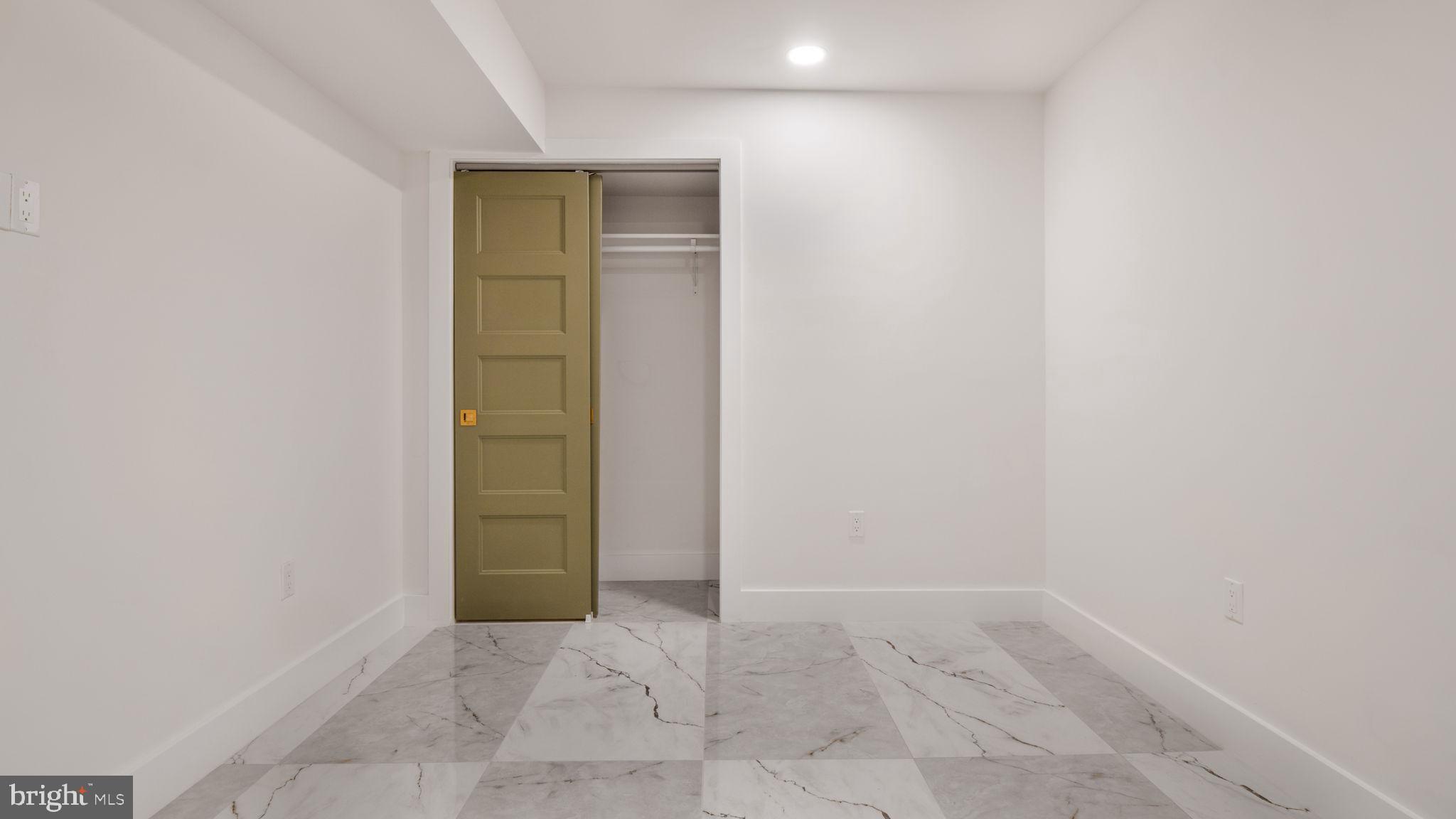 2025 N EMERSON STREET