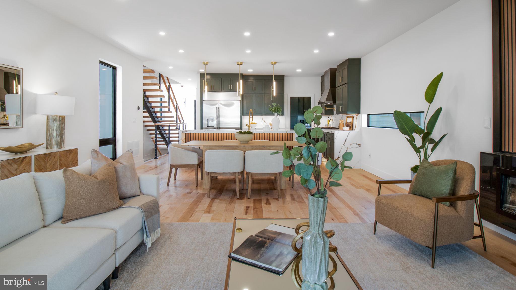 2025 N EMERSON STREET