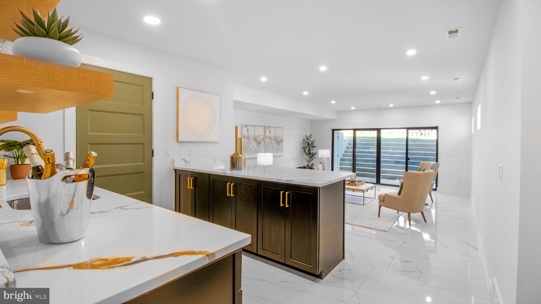 2025 N EMERSON STREET