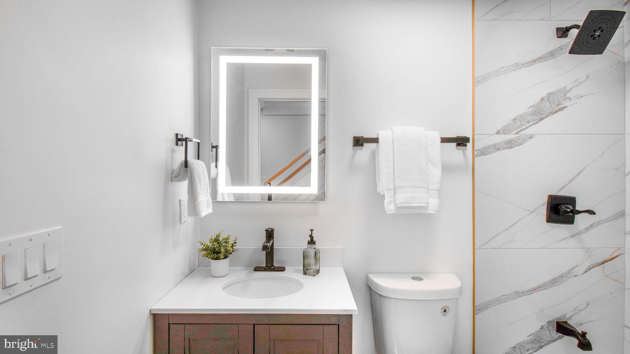 2025 N EMERSON STREET