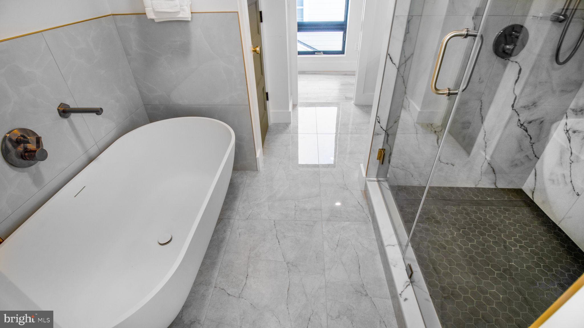 2025 N EMERSON STREET