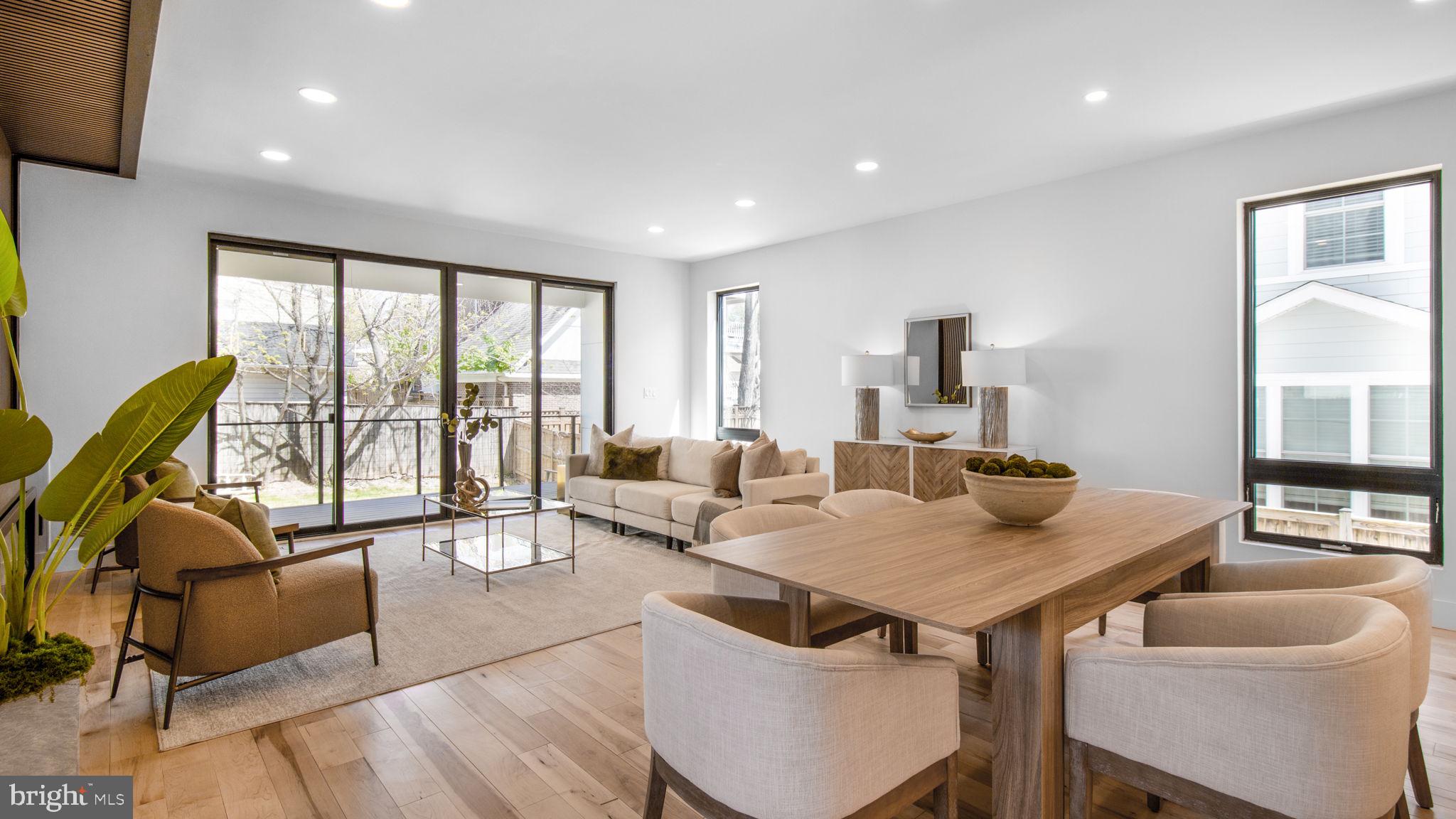 2025 N EMERSON STREET