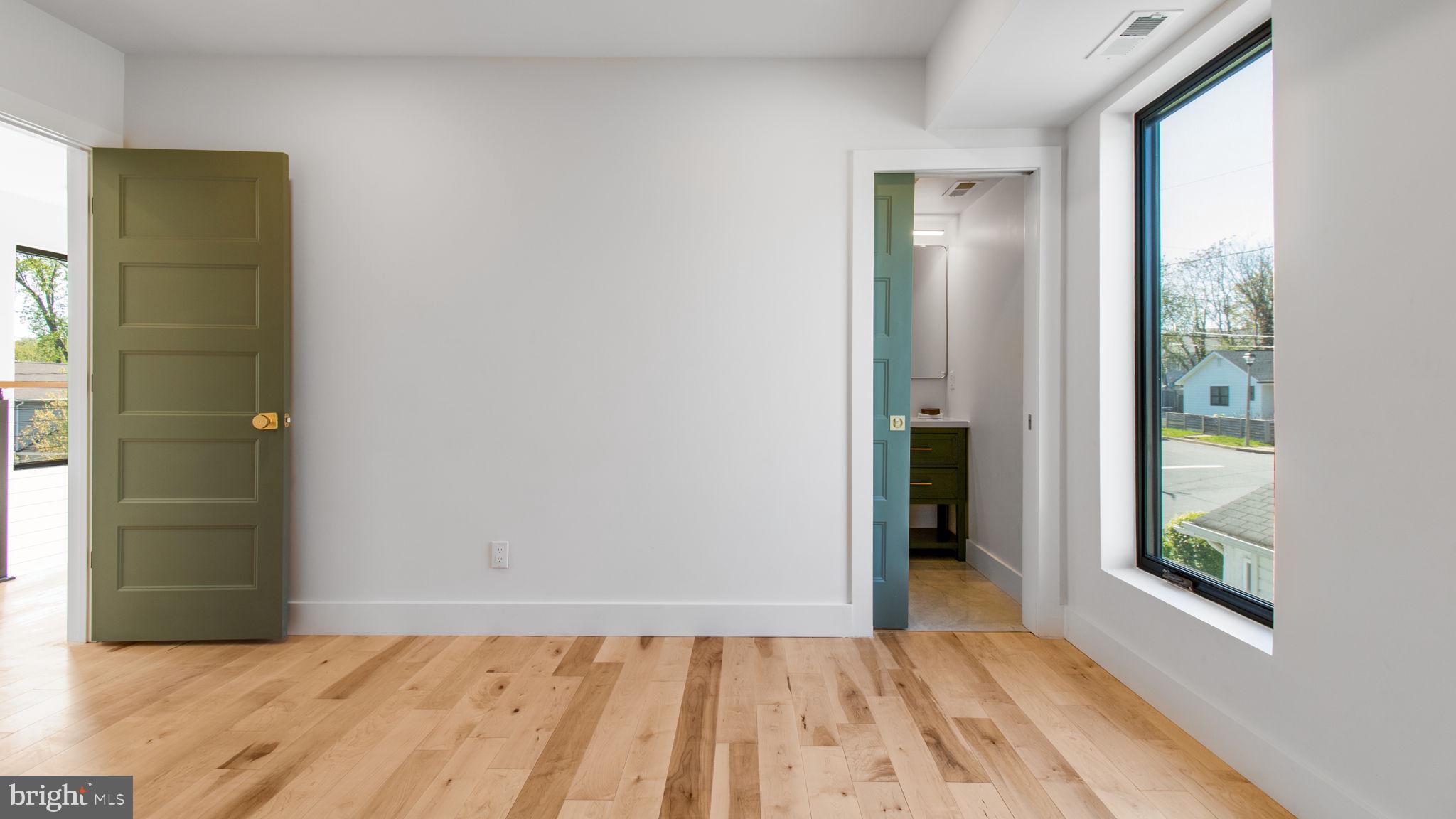 2025 N EMERSON STREET