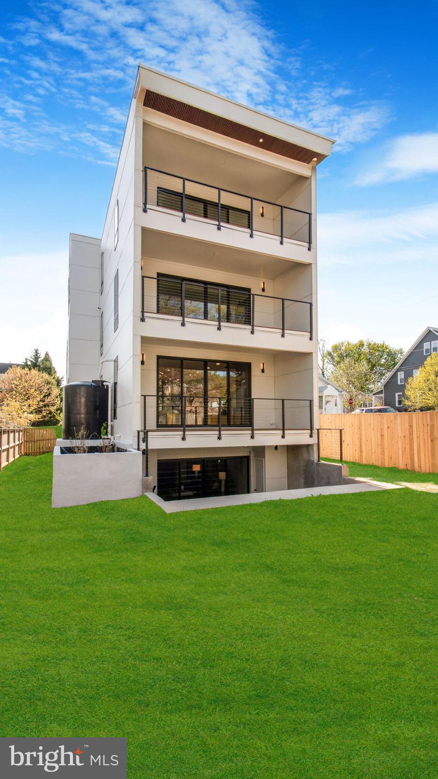 2025 N EMERSON STREET