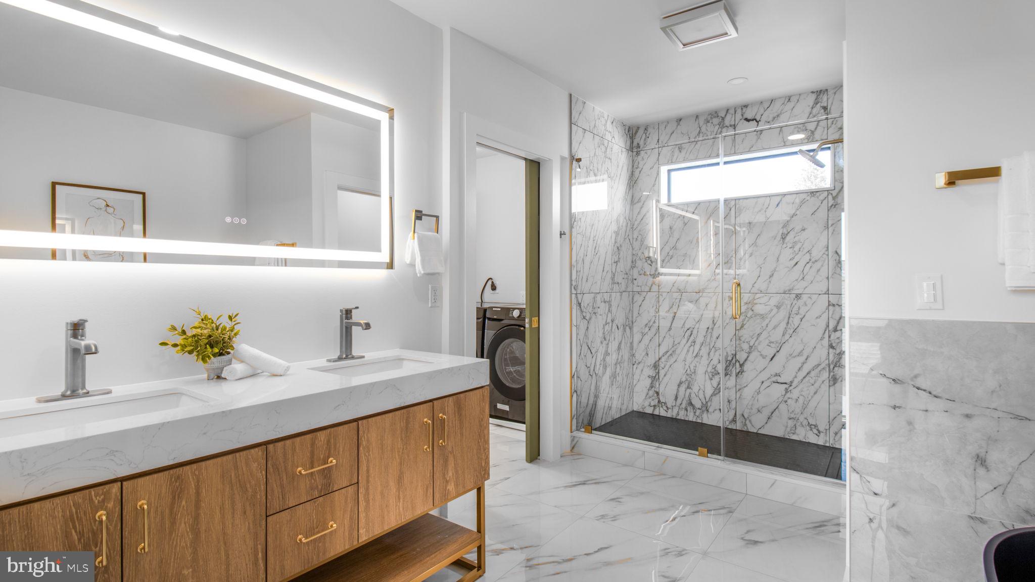 2025 N EMERSON STREET