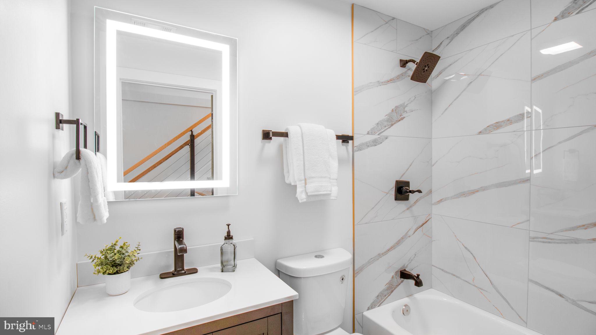 2025 N EMERSON STREET