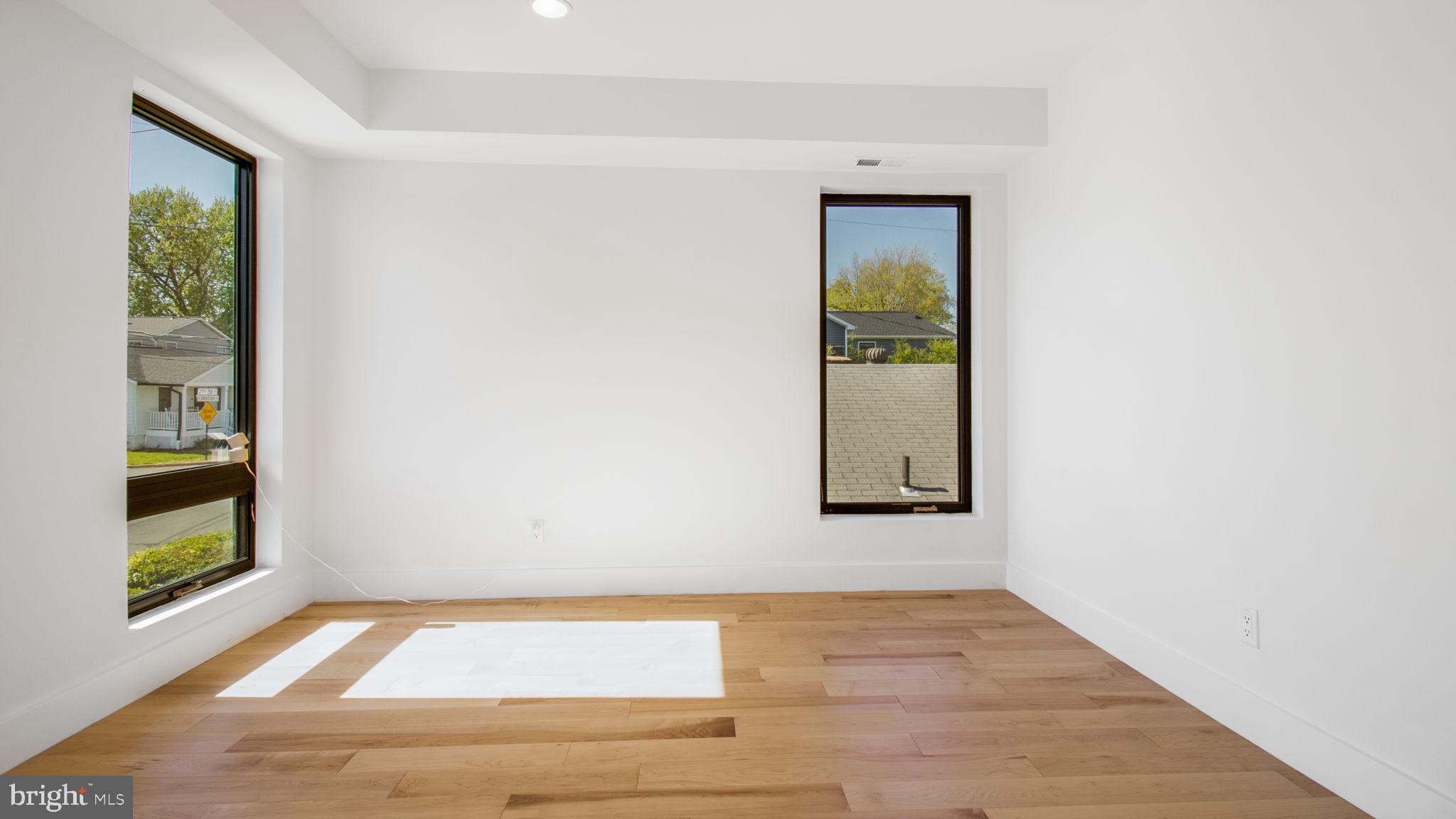 2025 N EMERSON STREET