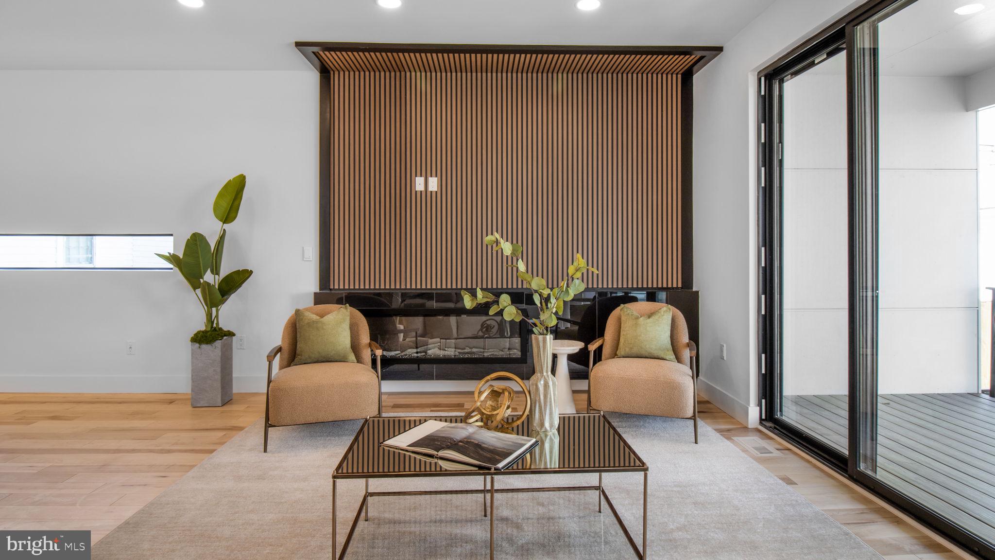 2025 N EMERSON STREET