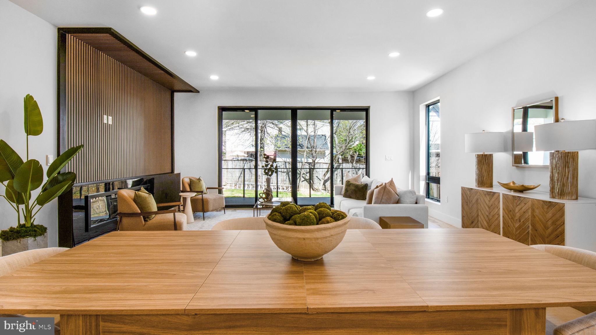 2025 N EMERSON STREET