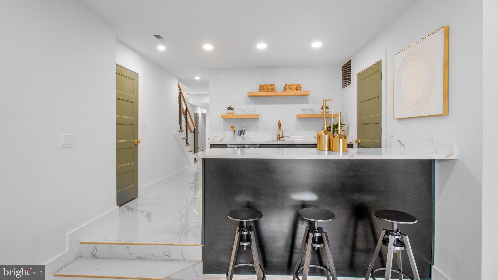 2025 N EMERSON STREET